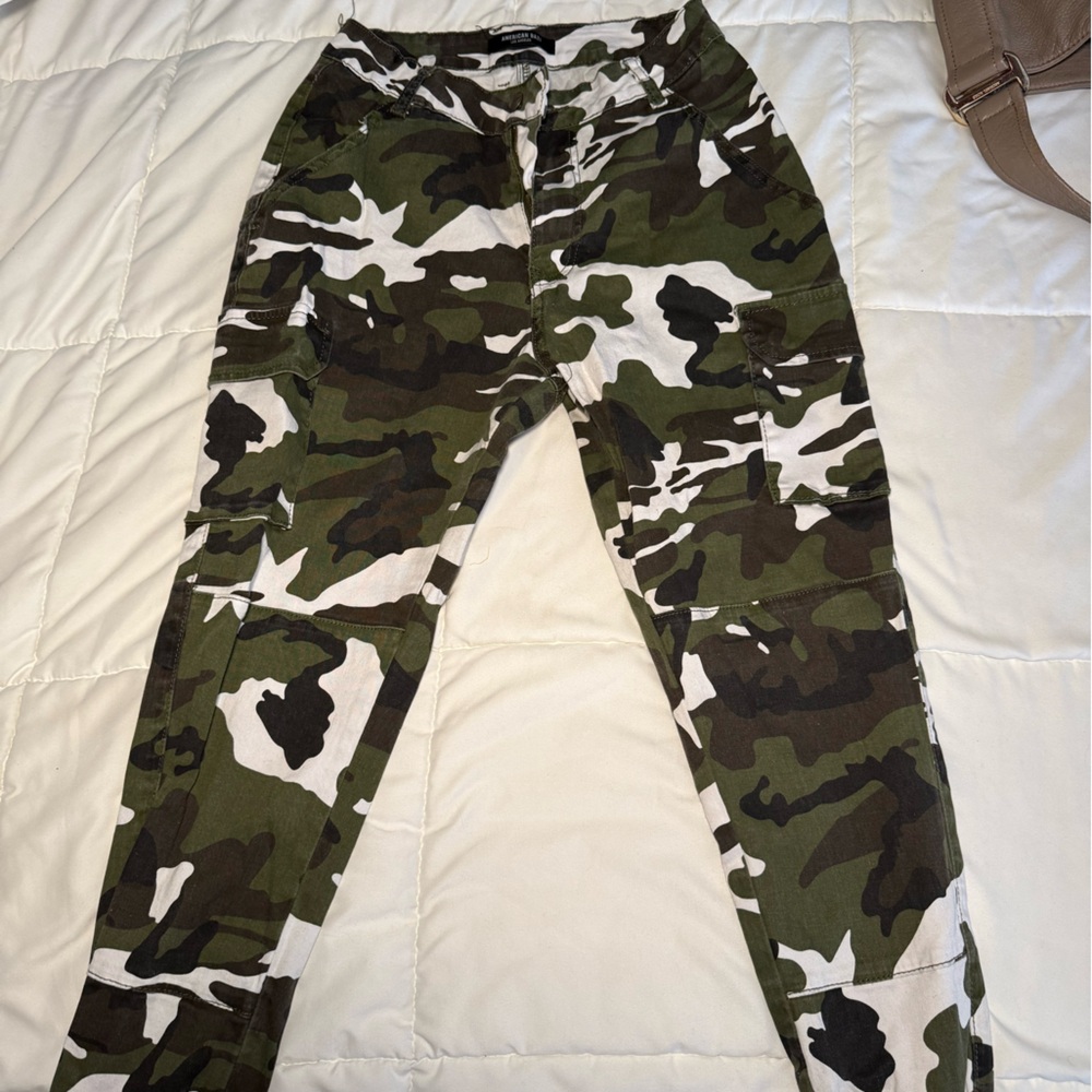 Camo Cargo Pants with pockets